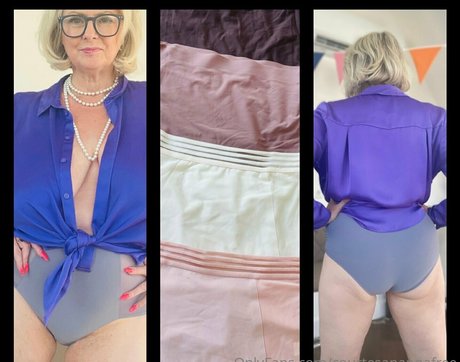 courtesanannafree onlyfans strip