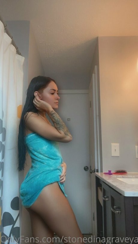 stonedinagraveyard onlyfans sex leaks