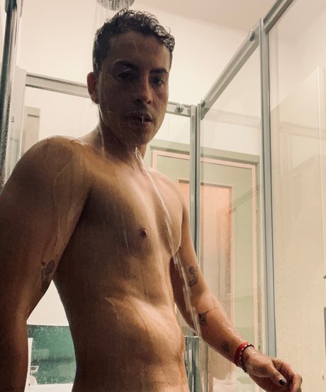 MITCHIEL BRAVO onlyfans post