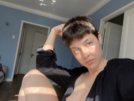 Iggy M_ strip onlyfans