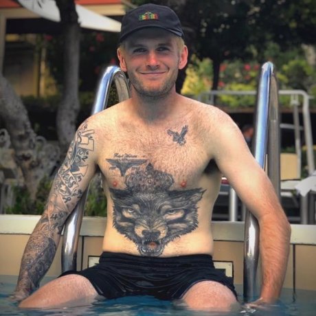 Lew Buchanan onlyfans naked leaks