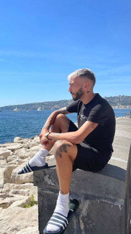 CArroZZONE onlyfans leaks naked