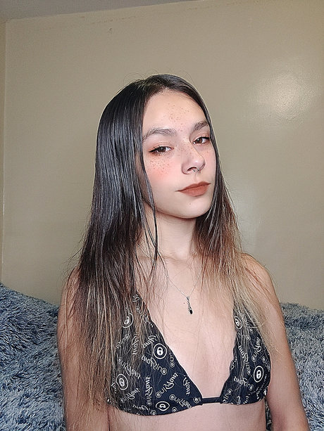 Luka Rose nude only fans