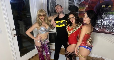 Batman onlyfans leaked.