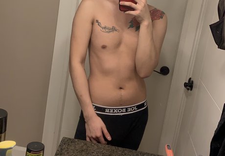 Kallum Wong pics onlyfans