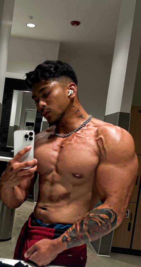 ChrisKcreams naked onlyfans leak