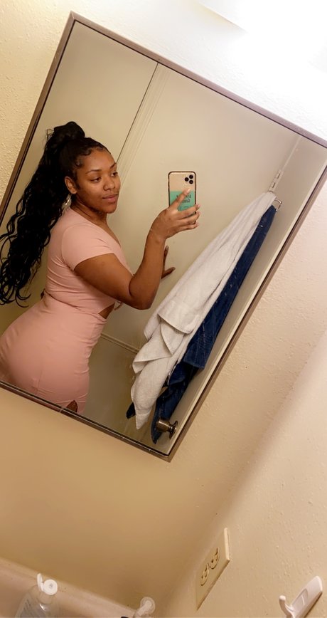 Martini Lover naked on onlyfans