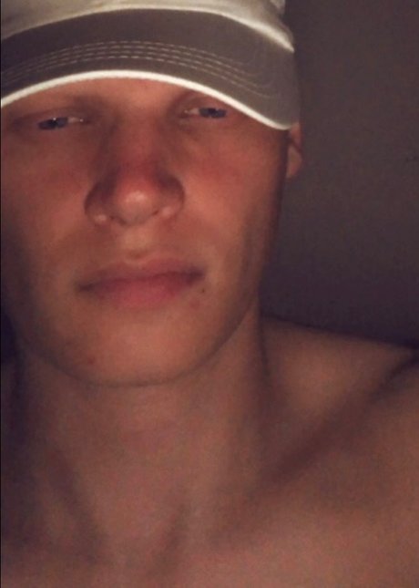 Chris Daniels onlyfans content type