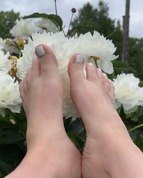 sugar sweetsoles onlyfans picture