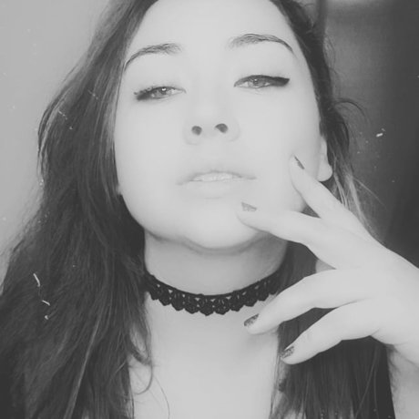 XirishXeyesX onlyfans pics leaked