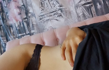 V MU OZ onlyfans free