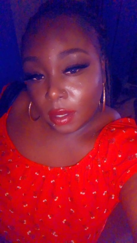 Kiki Kotton onlyfans post