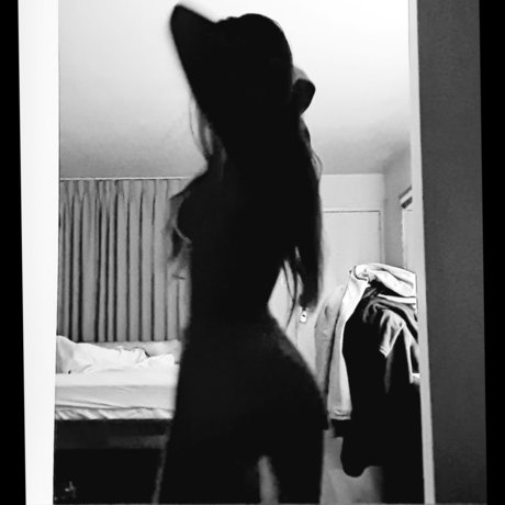 Wild Gigil onlyfans strip tease