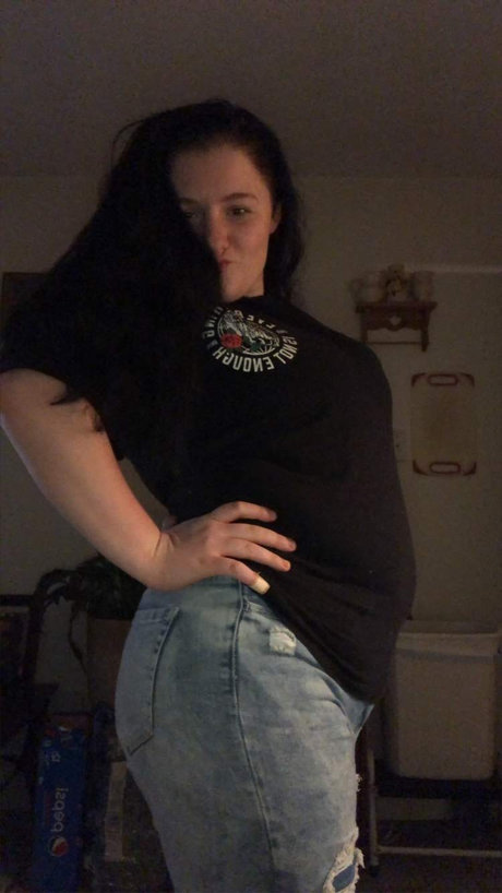 Skylar Phoenix onlyfans nude tits