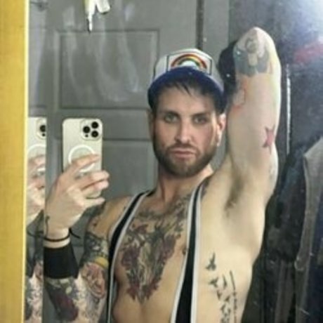 Michael Lawrence only fans pics