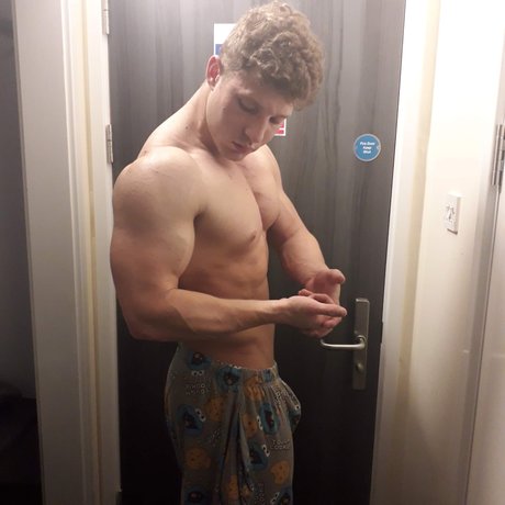 Ken Boy onlyfans porn