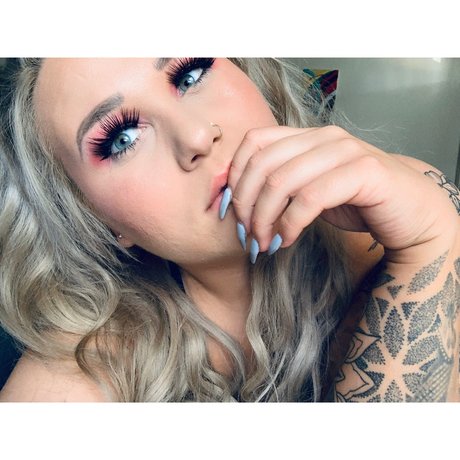 Darlingitsyou_ onlyfans leaks