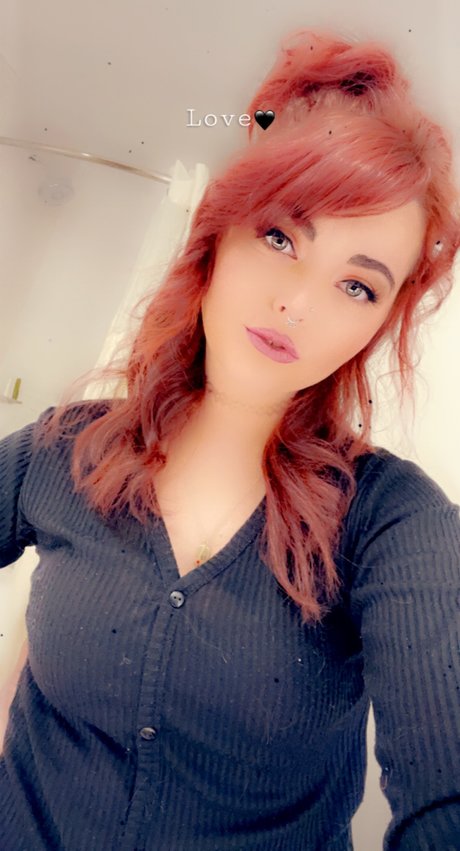 Lady Lou_ nude on onlyfans