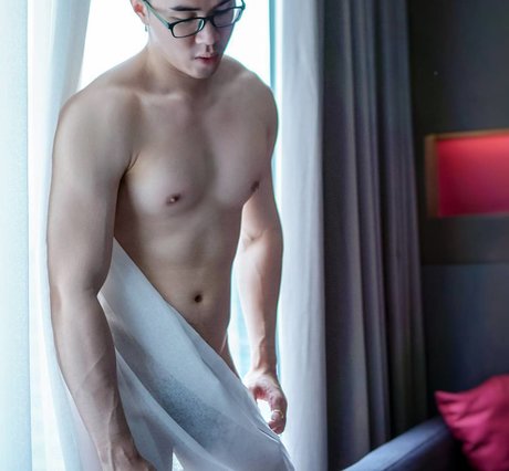 MNSLX nude leak onlyfans