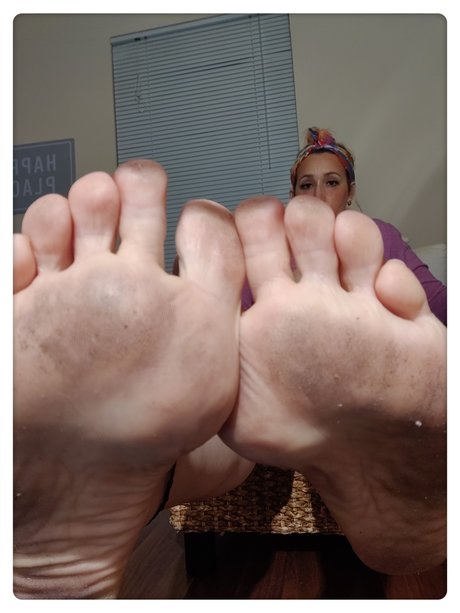 Mistress Tatiana Bel n s Feet_ onlyfans strip