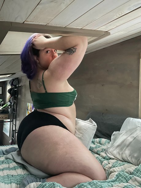 MoonwoodBlackRose strip onlyfans