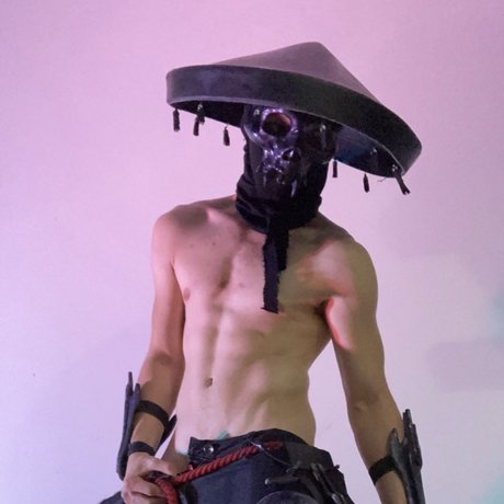 Coyote After Dark onlyfans model photos