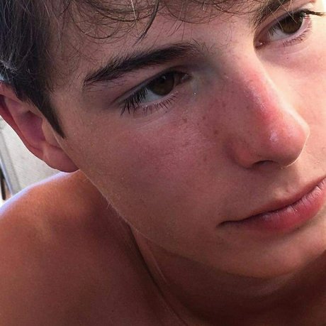 Thefixo desnuda onlyfans