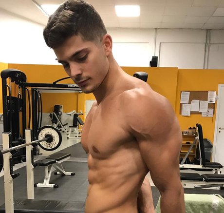 Lorenzo Polenghi onlyfans sex leaks