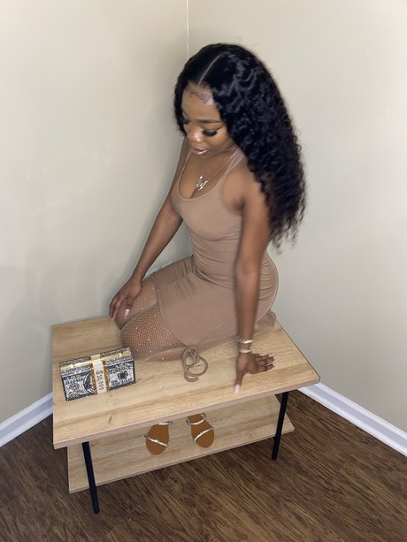 Goddess Kellz_ onlyfans public photos