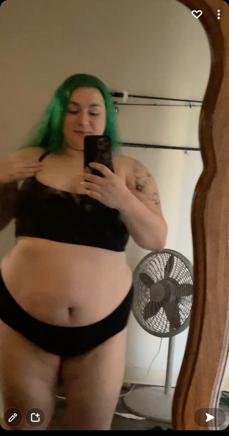 QueenCalifornia feet onlyfans