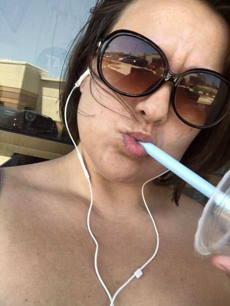 Peachyv113 onlyfans tits