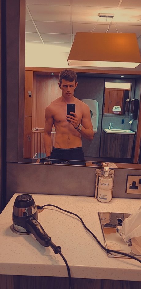 Sebastian clarke only fans nude