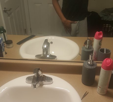 TRINI CURVE naked onlyfans