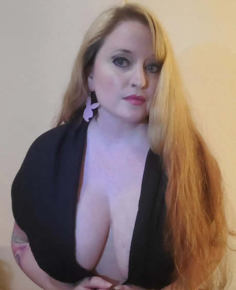 Lady L leaked nudes onlyfans
