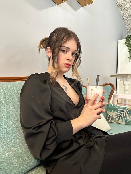 Lunanuevavicky onlyfans model