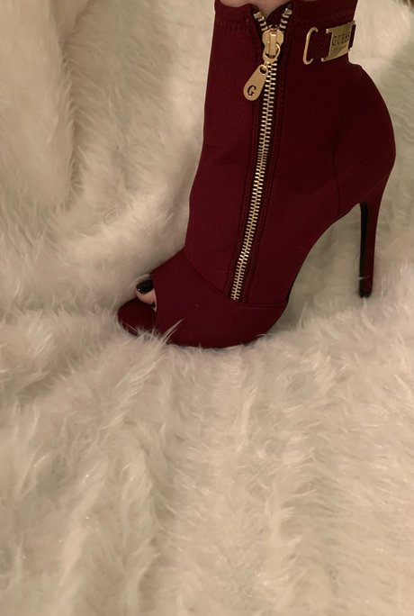 MissJ s Pretty Feet only fans leak