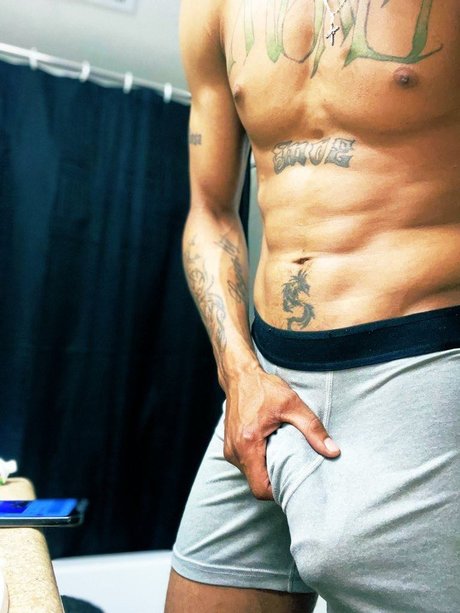 Kum4Mi nude on onlyfans