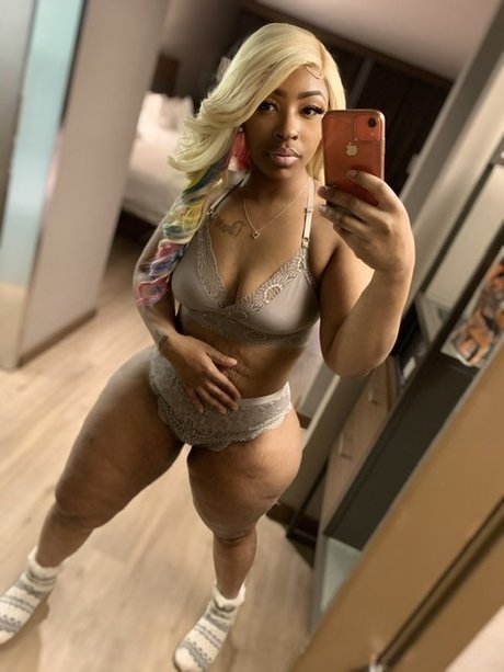 PrettyPinkCookie only fans sex