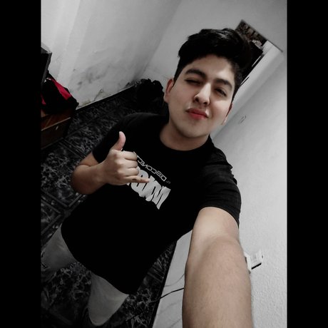 Edgar Lan onlyfans nude pictures