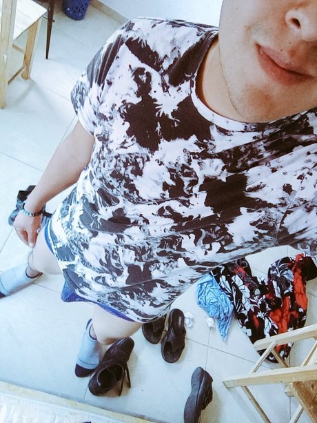 Edgar Lan onlyfans photo