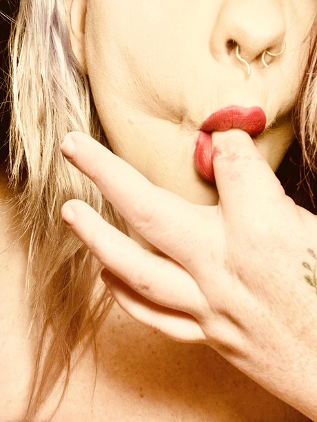 Kinnidy onlyfans nude content