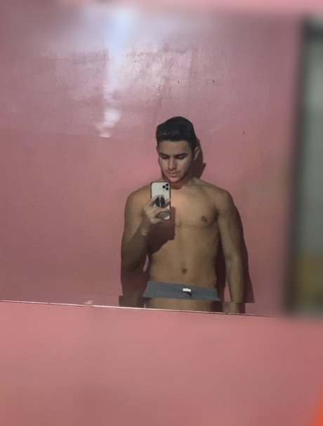 Dilan Hernandez onlyfans leaked pics