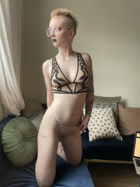 Lain onlyfans pictures