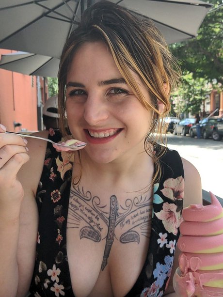 Let s Have A Three Way Baking With JCM leaked onlyfans photos