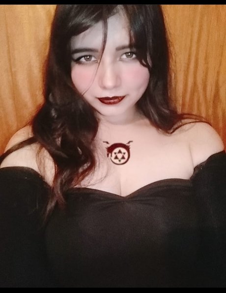 Rave Raven onlyfans boobs