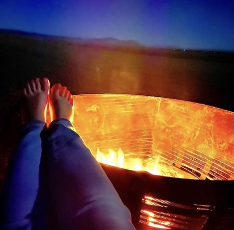 Tiny Blonde Feet onlyfans images