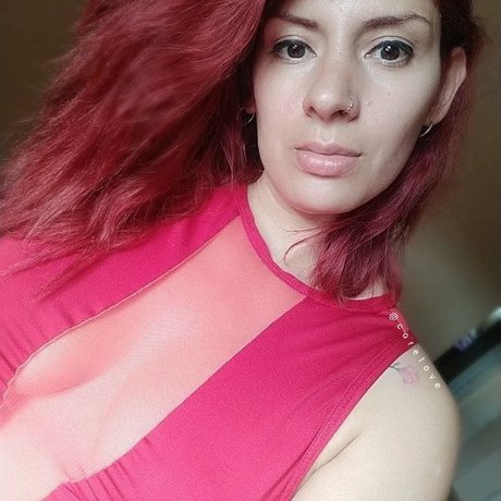 LadyRed only fans pictures
