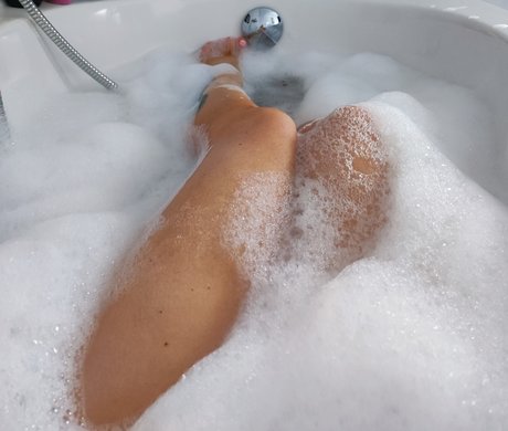 Kyra Banks only fans review