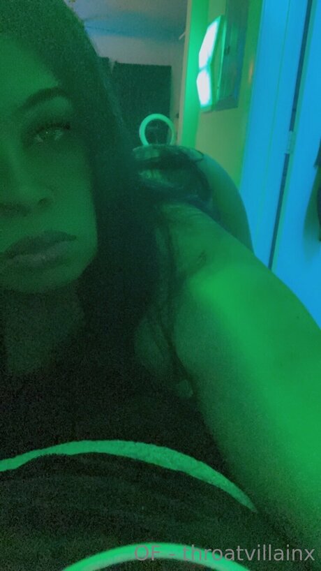 THROAT VILLAIN onlyfans creator