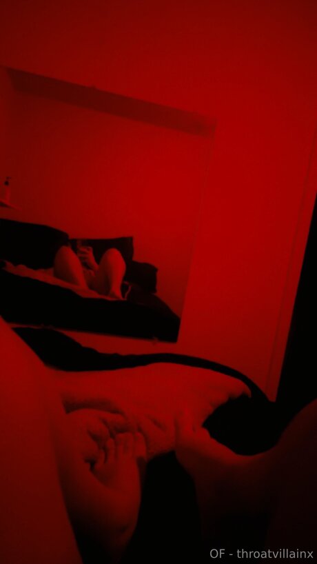 THROAT VILLAIN only fans pictures